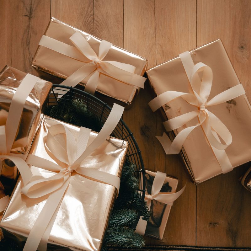 : Staff Appreciation Gifts: 25 Ideas Your Team Will Love